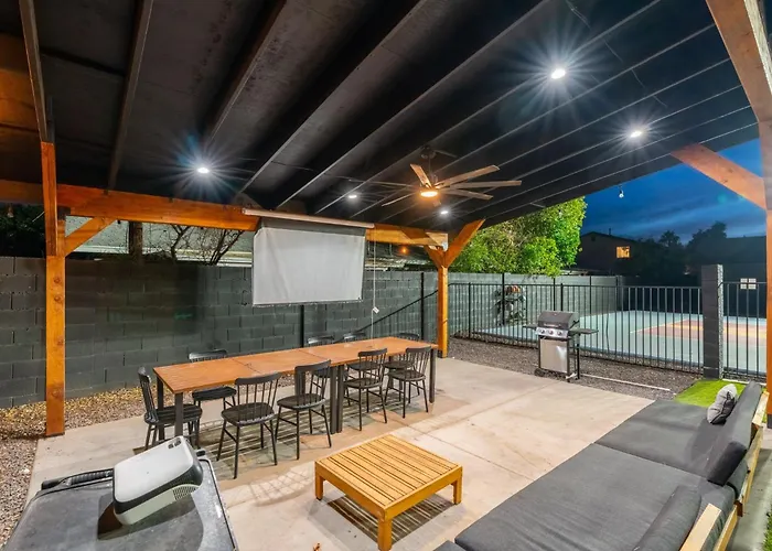 Massive Complex Pickleball Pool Heated Pool Holiday home Phoenix