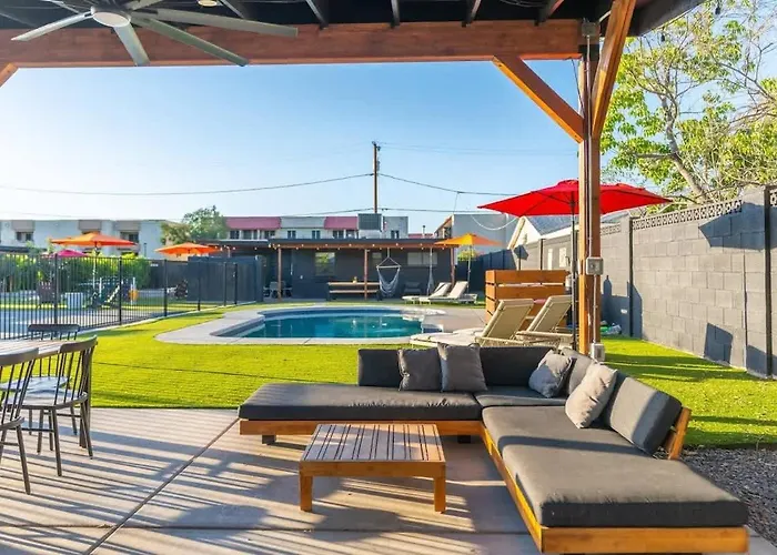 Massive Complex Pickleball Pool Heated Pool * Phoenix