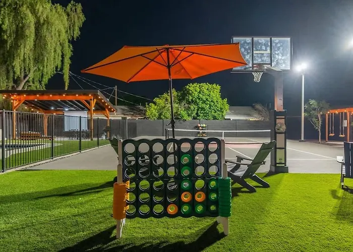 Massive Complex Pickleball Pool Heated Pool Holiday home *